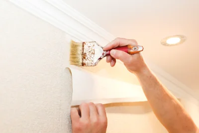 Pose de papier peint à Azolette — revêtements muraux et toiles de verre